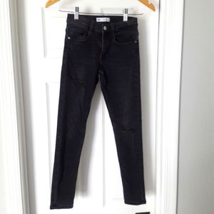 Zara Black Distressed Skinny Jeans size10